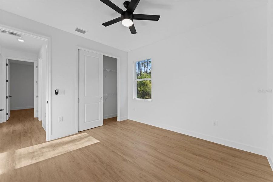 Spacious, unfurnished interior of a new home in , North Port (Image 41).
