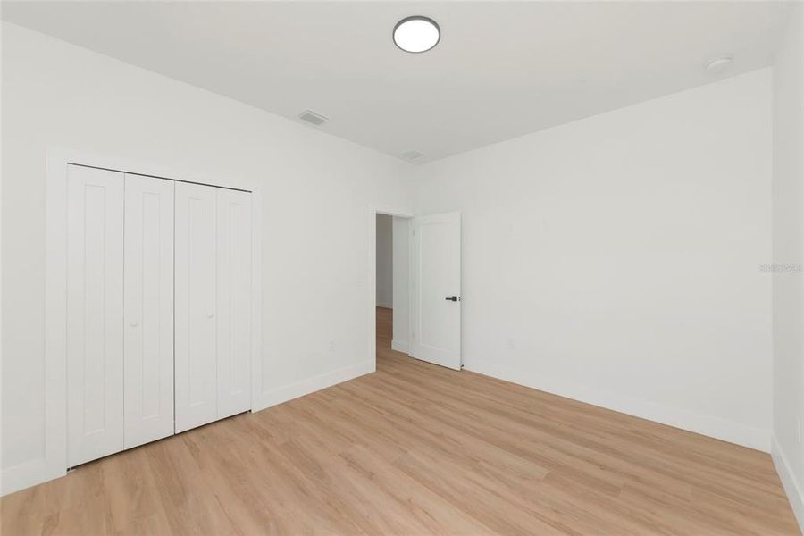 Spacious, unfurnished interior of a new home in , North Port (Image 28).