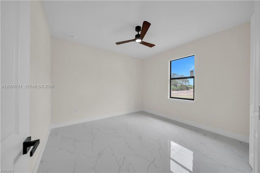 Spacious, unfurnished interior of a new home in , Lehigh Acres (Image 13).