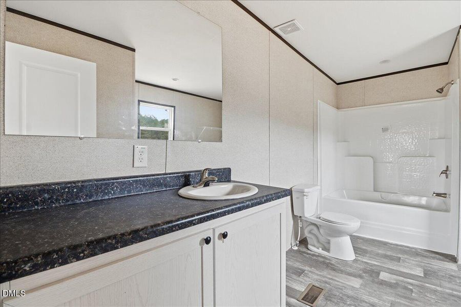 22-79 Old Daughtry Rd-22