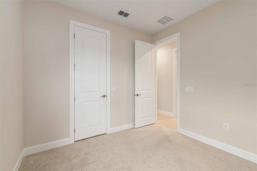 Spacious, unfurnished interior of a new home in , Bradenton (Image 39).