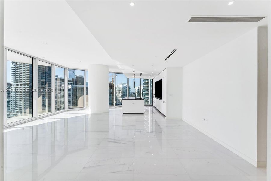Spacious, unfurnished interior of a new home in , Miami (Image 20).