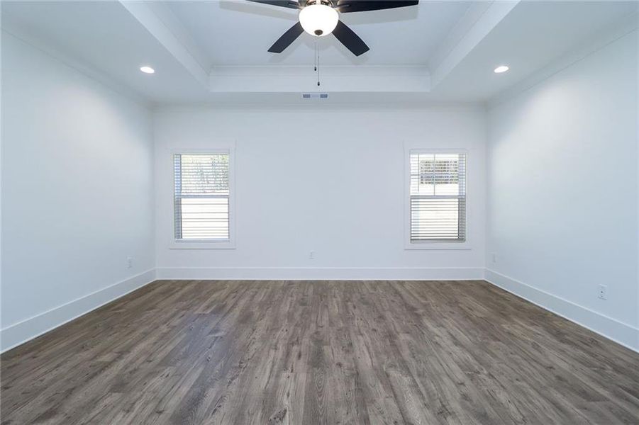 Spacious, unfurnished interior of a new home in Spring Creek, Monroe (Image 10). Spacious, unfurnished interior of a new home in Spring Creek, Monroe (Image 10).