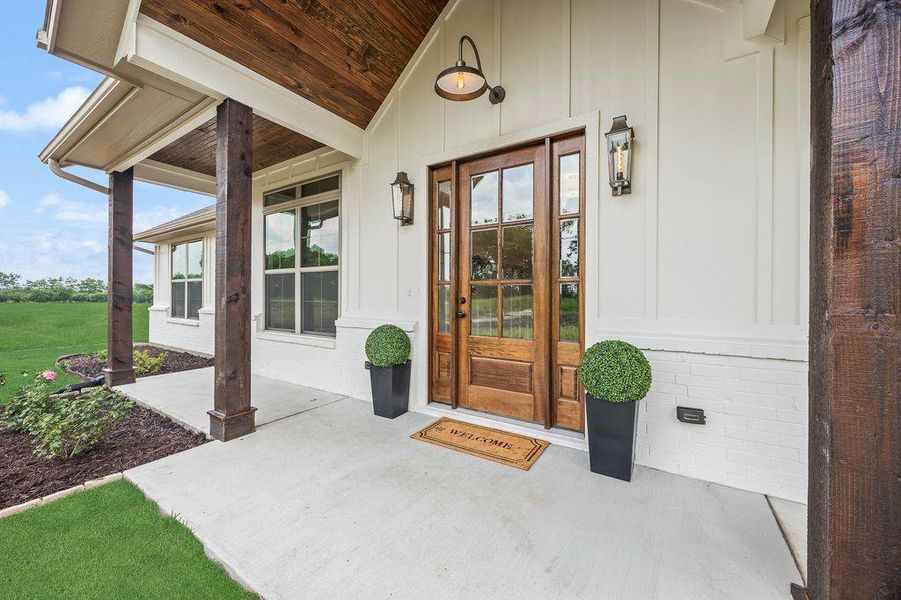 Exterior details and patio area of a home in , Decatur (Image 25).