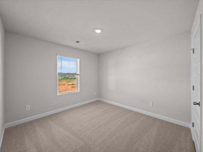 Spacious, unfurnished interior of a new home in Vickery Station, Woodruff (Image 16).