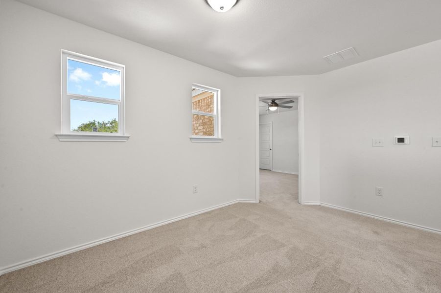 Spacious, unfurnished interior of a new home in Creekside at Estancia, Austin (Image 28).