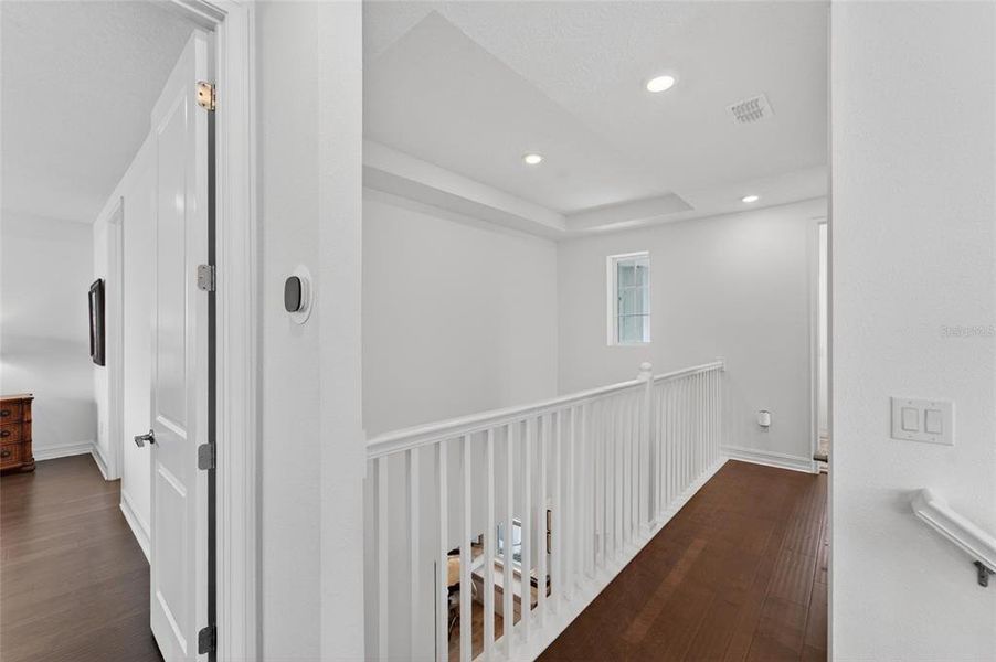 Spacious, unfurnished interior of a new home in SouthShore Yacht Club, Ruskin (Image 55).