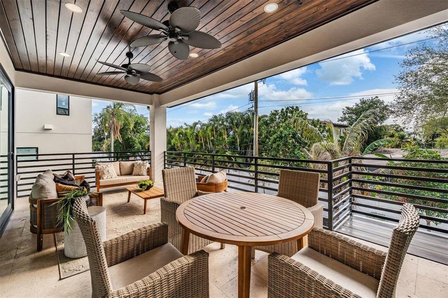 Exterior details and patio area of a home in , Tampa (Image 43).