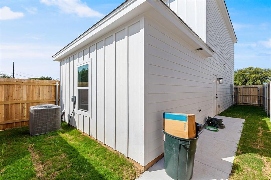 Exterior details and patio area of a home in , Waco (Image 3).