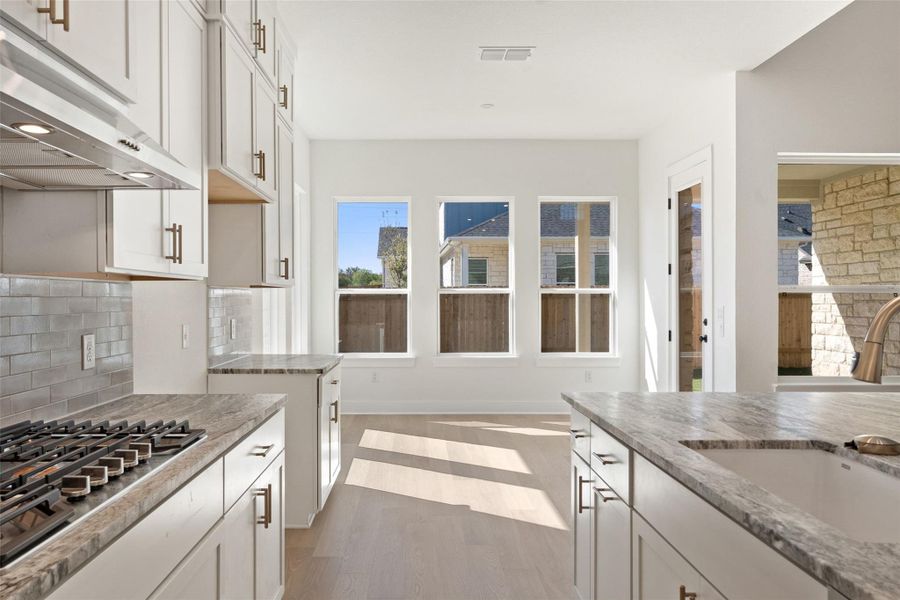 Furnished interior view inside a new home in Persimmon, Buda (Image 9).