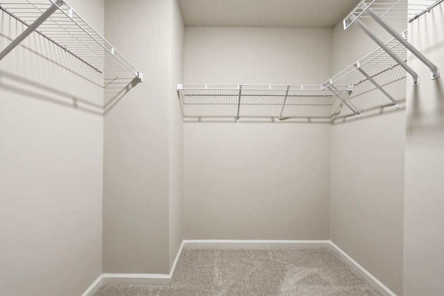 Spacious, unfurnished interior of a new home in , Charleston (Image 24).