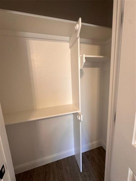 Spacious, unfurnished interior of a new home in , Abilene (Image 13).