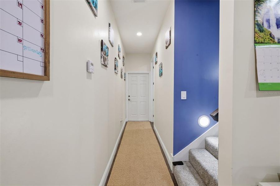 Spacious, unfurnished interior of a new home in , Dade City (Image 21).