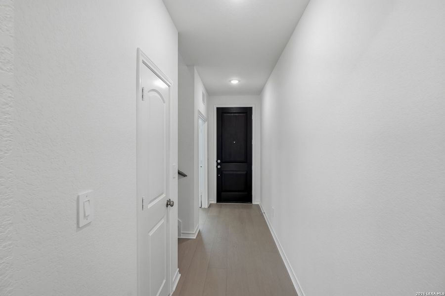 Spacious, unfurnished interior of a new home in Bison Ridge, San Antonio (Image 18). Spacious, unfurnished interior of a new home in Bison Ridge, San Antonio (Image 18).