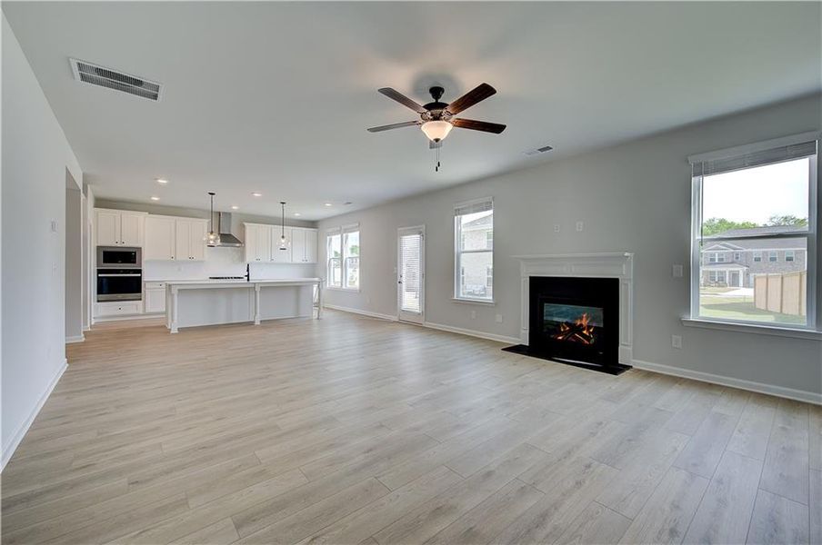 Spacious, unfurnished interior of a new home in Burchwood, Stockbridge (Image 24).