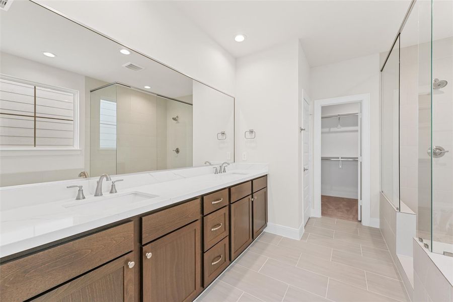 Primary Bath - 3rd Floor