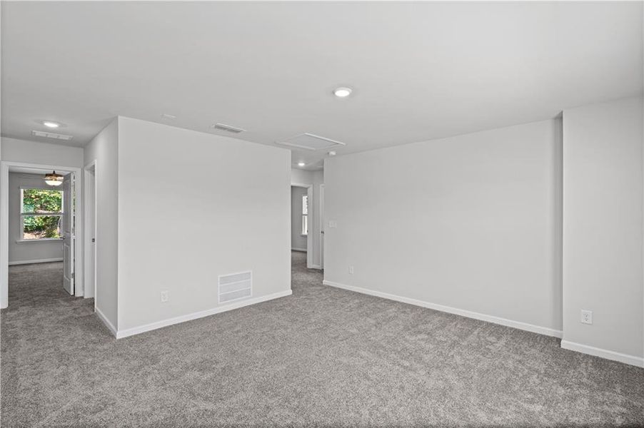 Spacious, unfurnished interior of a new home in Avery Ridge, Gainesville (Image 22). Spacious, unfurnished interior of a new home in Avery Ridge, Gainesville (Image 22).