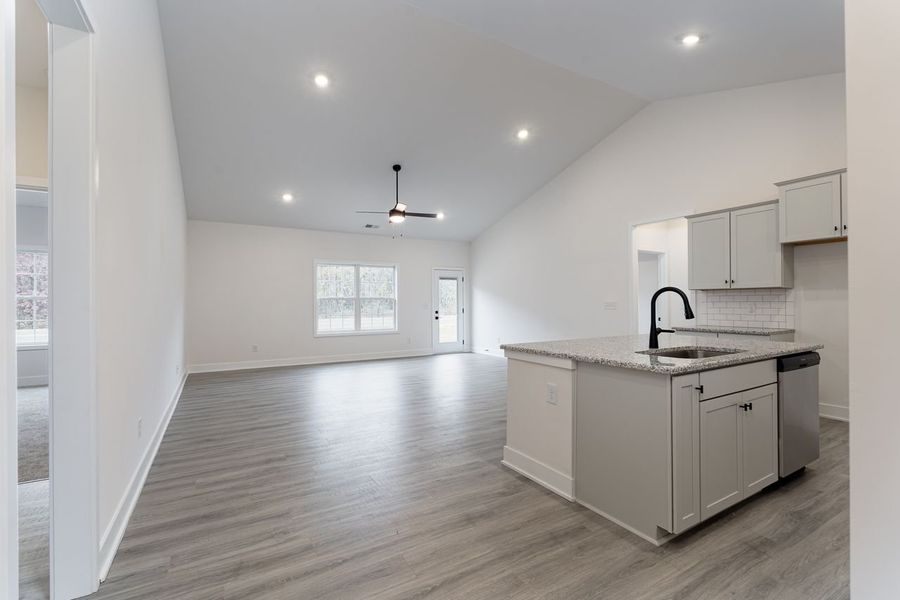 Spacious, unfurnished interior of a new home in Kerns Ridge, Salisbury (Image 13).