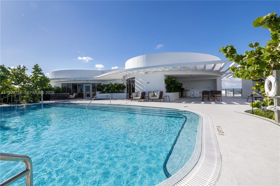 Community amenities in , Bay Harbor Islands (Image 52).