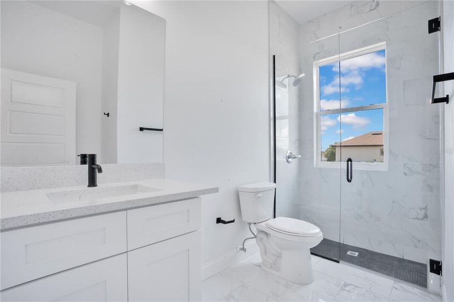 Furnished interior view inside a new home in , Lake Alfred (Image 14).