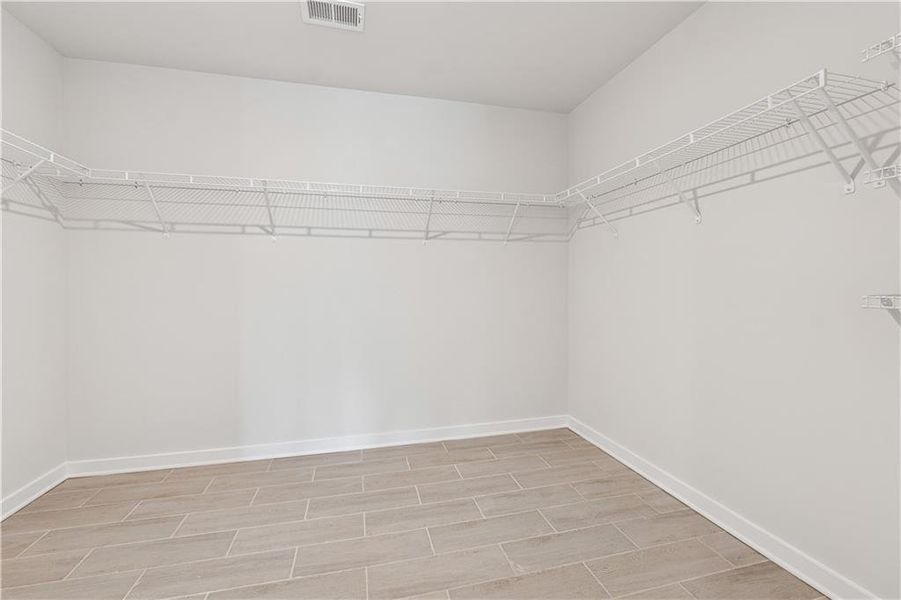 Spacious, unfurnished interior of a new home in Conner Springs, Social Circle (Image 15).