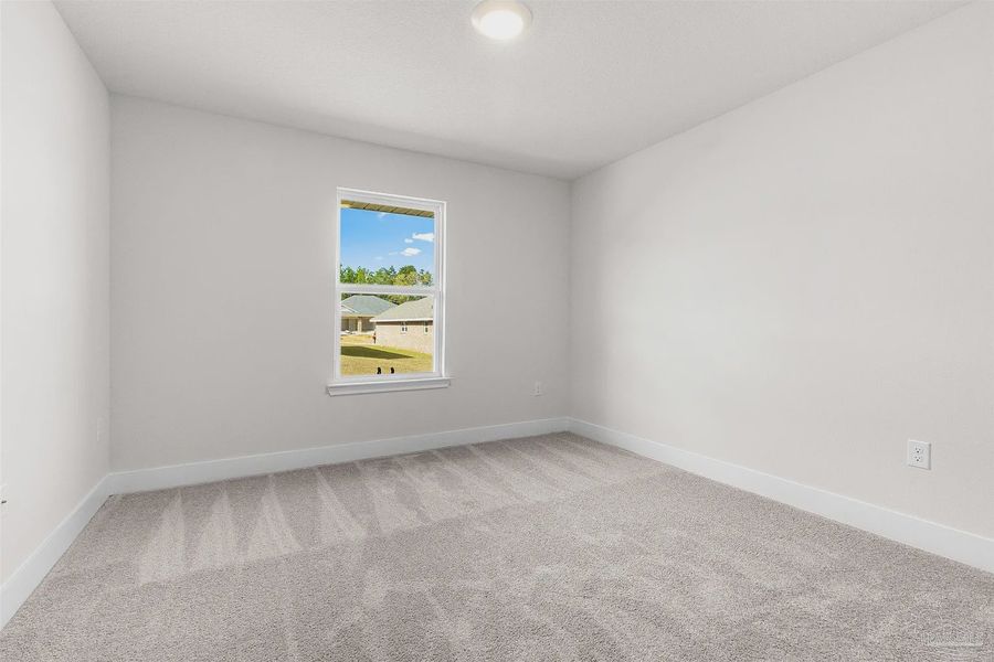 Spacious, unfurnished interior of a new home in Pecan Valley, Pensacola (Image 15).