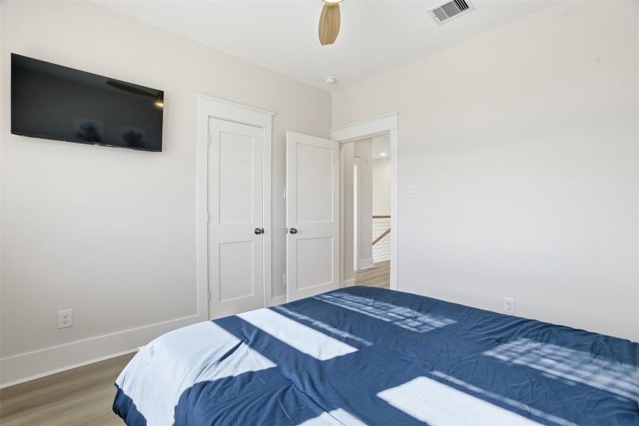 Furnished interior view inside a new home in , Galveston (Image 28).