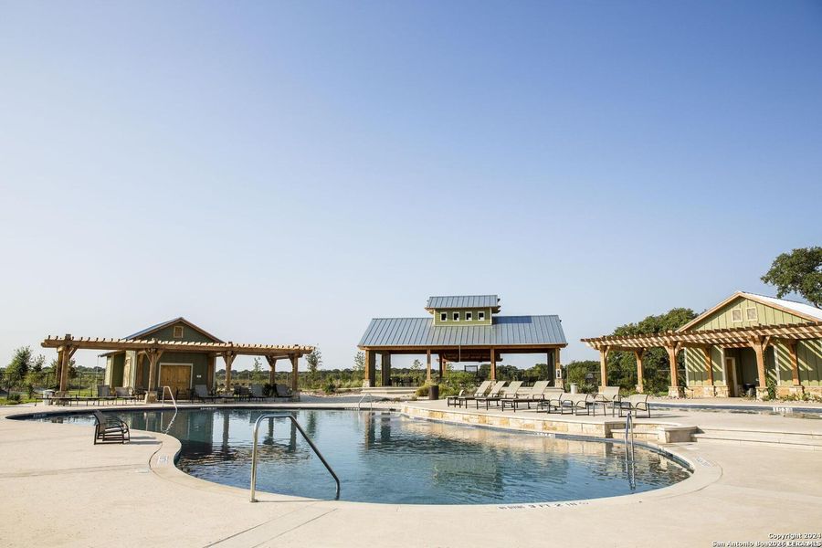 Community amenities in The Crossvine, Schertz (Image 39).