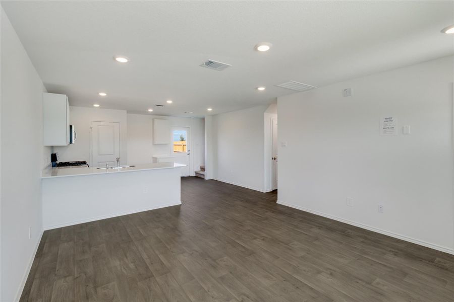 Spacious, unfurnished interior of a new home in Marigold, Uhland (Image 9). Spacious, unfurnished interior of a new home in Marigold, Uhland (Image 9).