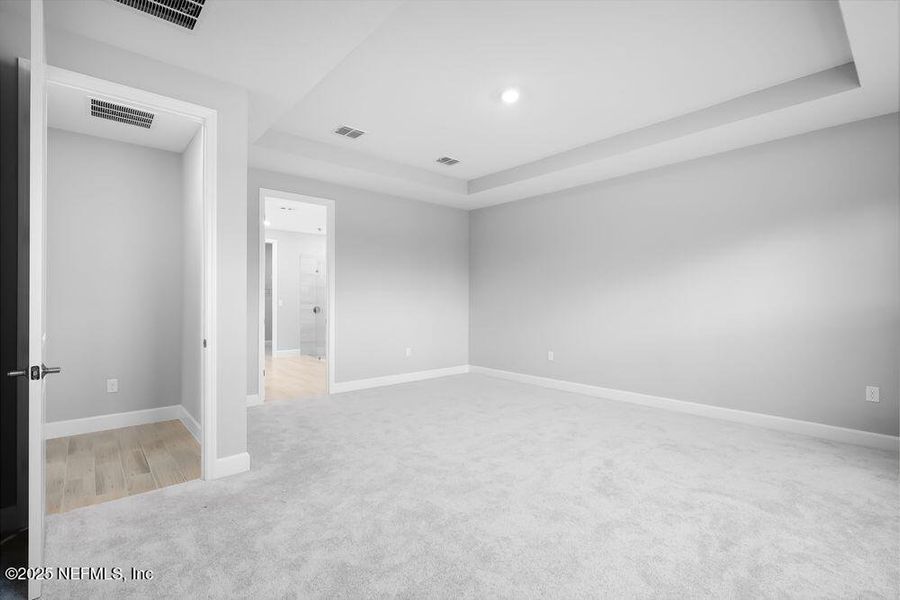 Spacious, unfurnished interior of a new home in Colbert Landings, Palm Coast (Image 34).