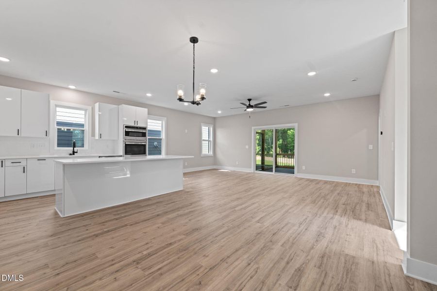 215 summer breeze family room 1