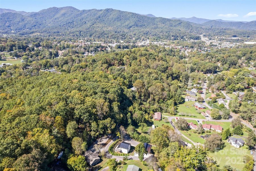 Located less than 1 mile to downtown Waynesville, NC