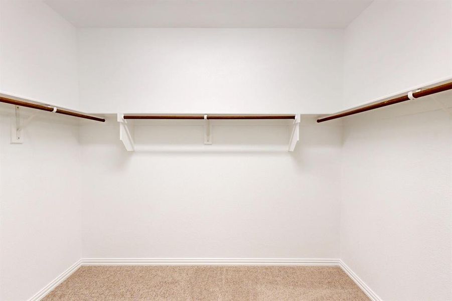 Spacious, unfurnished interior of a new home in Tarrytown, Crowley (Image 18).