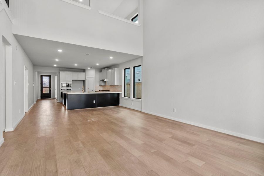 Spacious, unfurnished interior of a new home in Bridgeland 45', 50', 70', Cypress (Image 18).