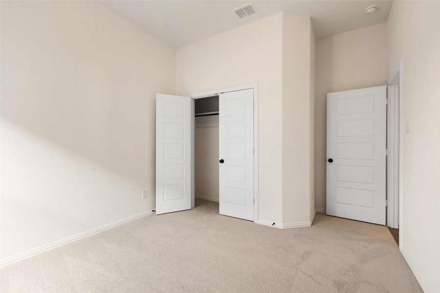 Spacious, unfurnished interior of a new home in Creekhaven, Arcola (Image 33).