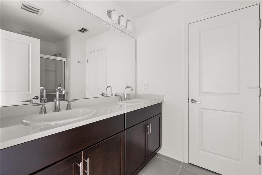 Furnished interior view inside a new home in Parkside at Cherry Lake, Groveland (Image 5). Furnished interior view inside a new home in Parkside at Cherry Lake, Groveland (Image 5).