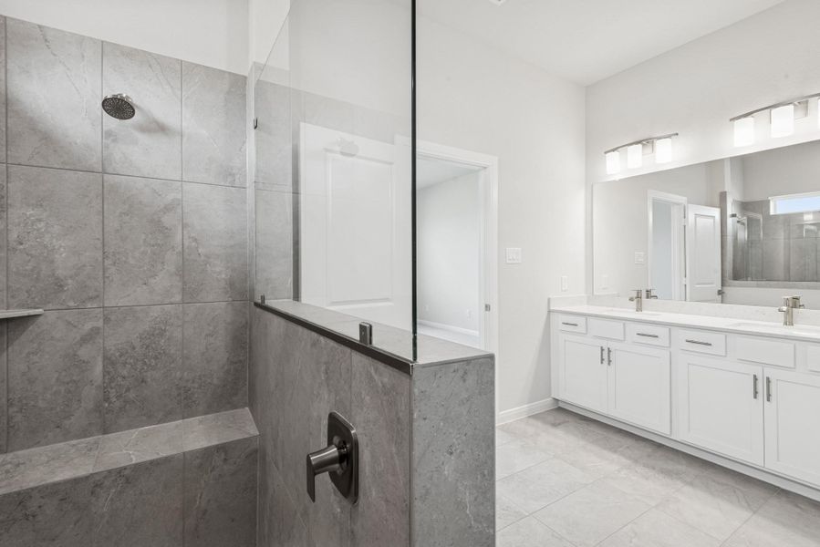 Furnished interior view inside a new home in The Grand Prairie 50’, Hockley (Image 12). Furnished interior view inside a new home in The Grand Prairie 50’, Hockley (Image 12).