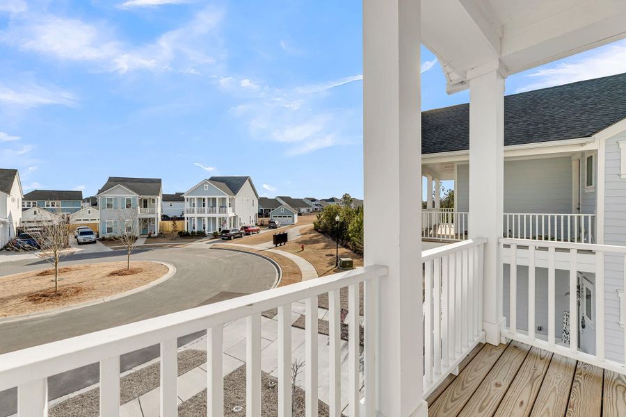 Exterior details and patio area of a home in Carnes Crossroads, Summerville (Image 3).