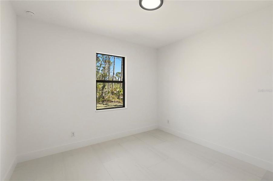 Spacious, unfurnished interior of a new home in , North Port (Image 17).