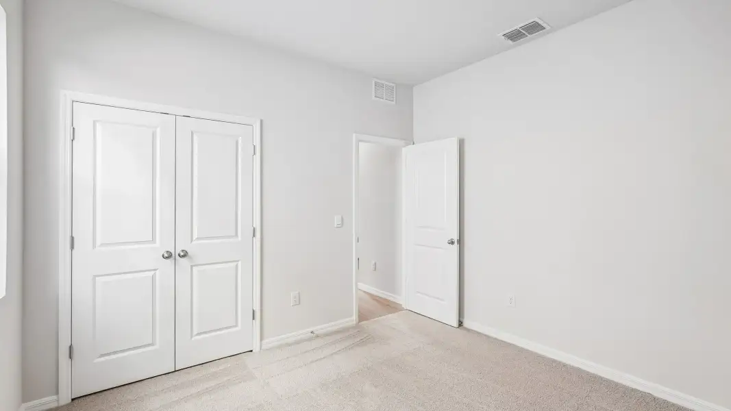 Spacious, unfurnished interior of a new home in Legacy Preserve, Parrish (Image 21).