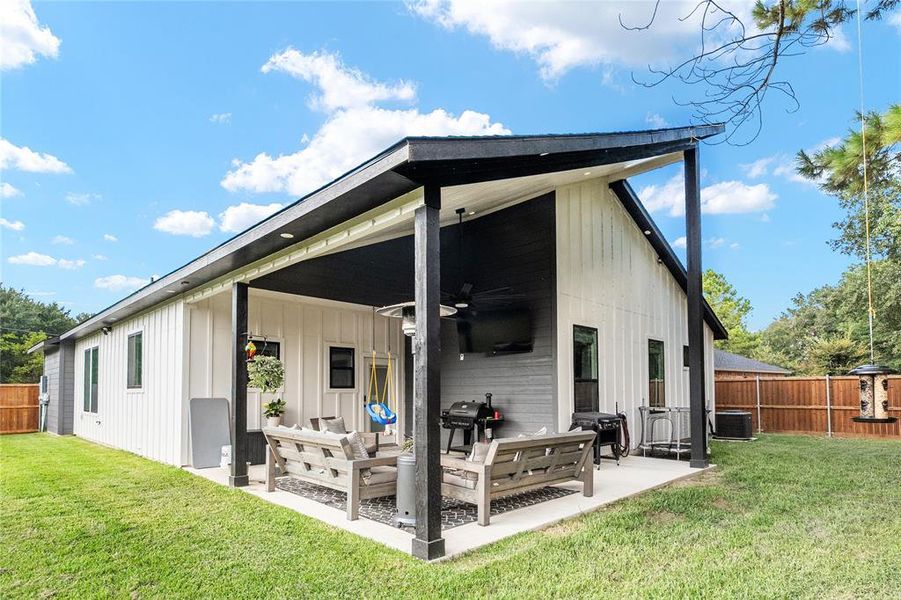 Front exterior of a new home in , Tool, TX, highlighting curb appeal (Image 19). Front exterior of a new home in , Tool, TX, highlighting curb appeal (Image 19).