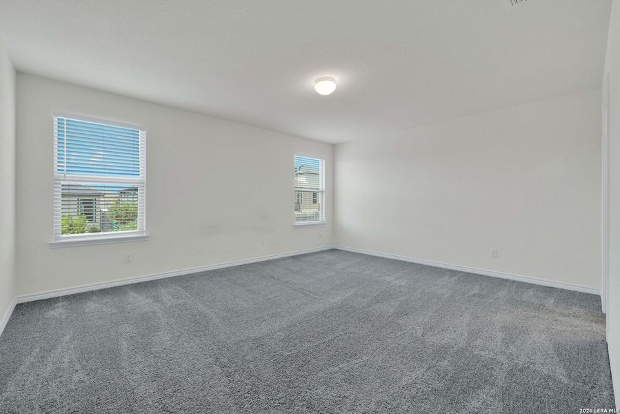 Spacious, unfurnished interior of a new home in , Converse (Image 23).