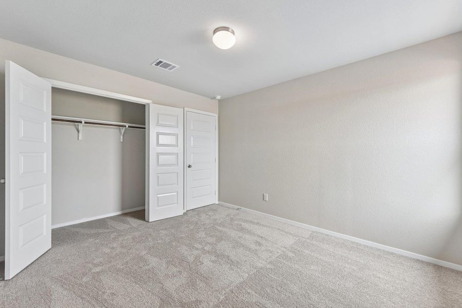 Spacious, unfurnished interior of a new home in Cascade, Liberty Hill (Image 16).