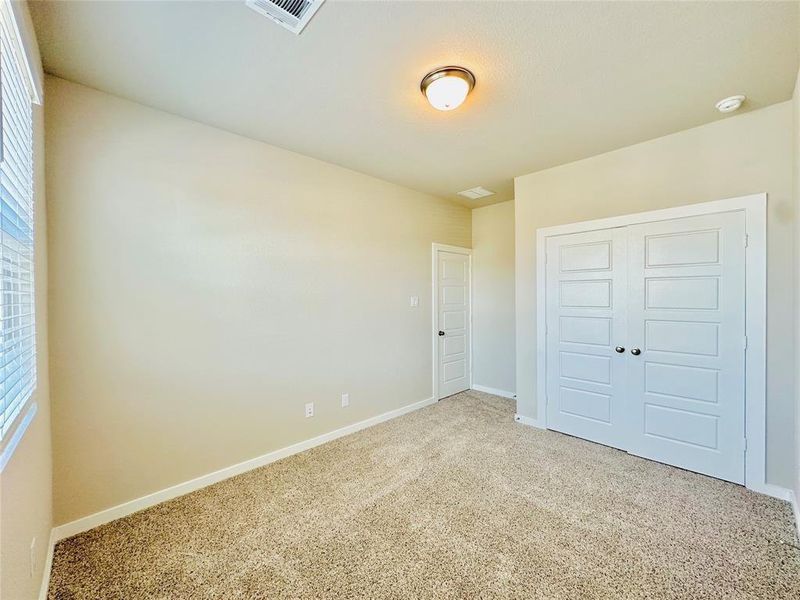 Spacious, unfurnished interior of a new home in , Houston (Image 12).