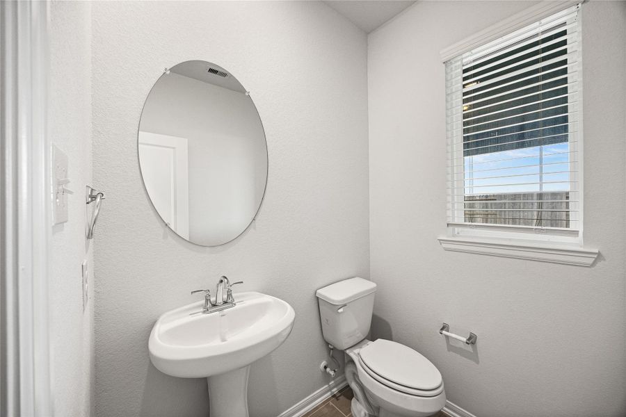 Furnished interior view inside a new home in River Ranch Meadows, Dayton (Image 8).
