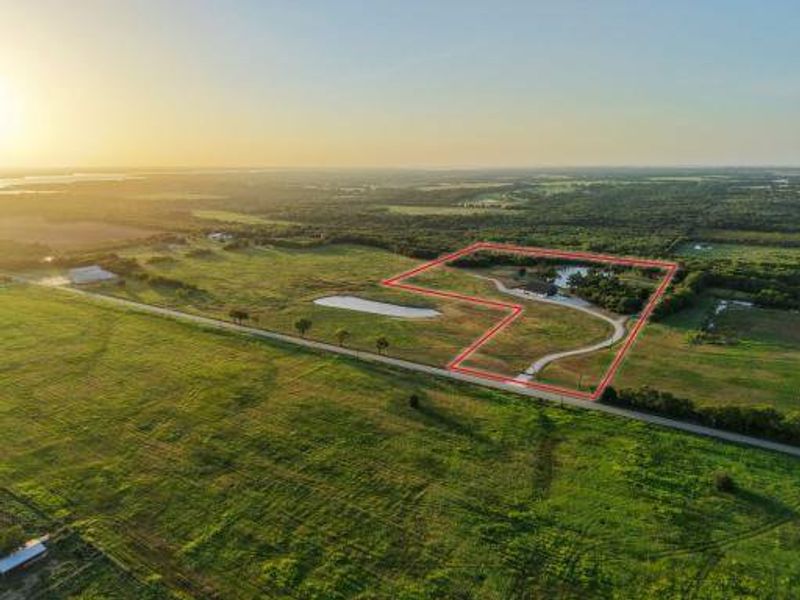 Site preparation for new homesites in , Sherman (Image 13).