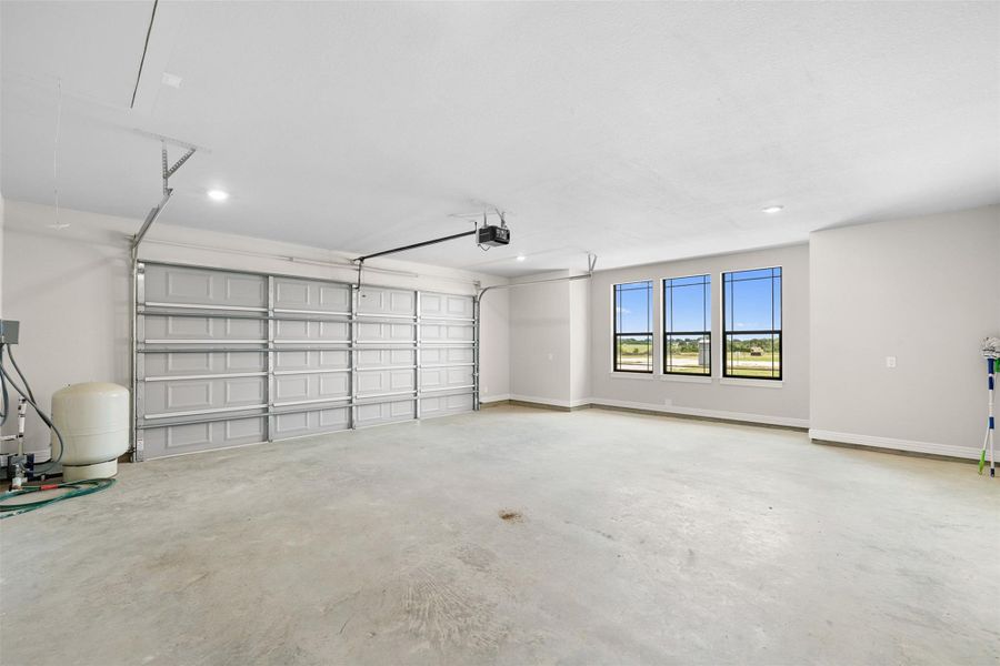 Spacious, unfurnished interior of a new home in , Schulenburg (Image 25). Spacious, unfurnished interior of a new home in , Schulenburg (Image 25).