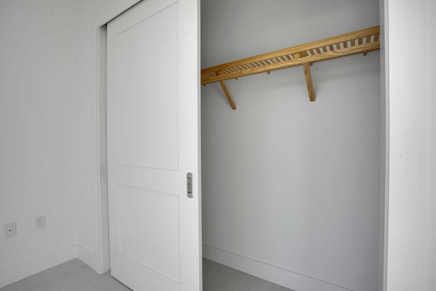 Guest Suite (2) Closet Guest Suite (2) Closet