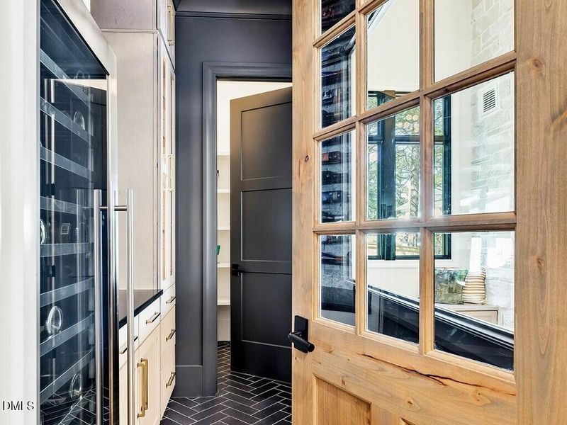 026_Wine Bar & Pantry