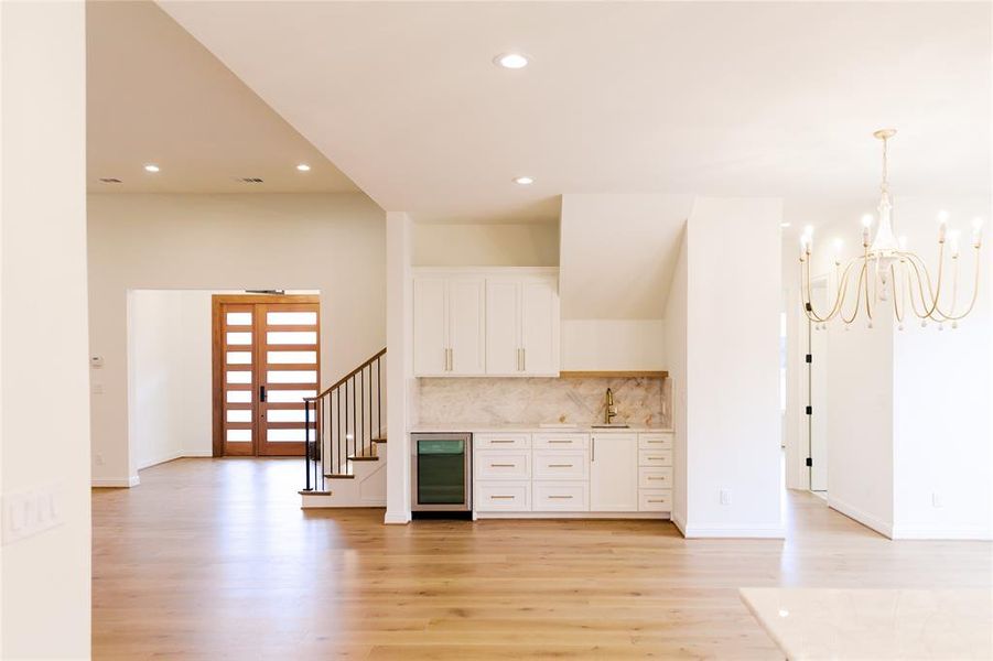 Spacious, unfurnished interior of a new home in , Dallas (Image 17).